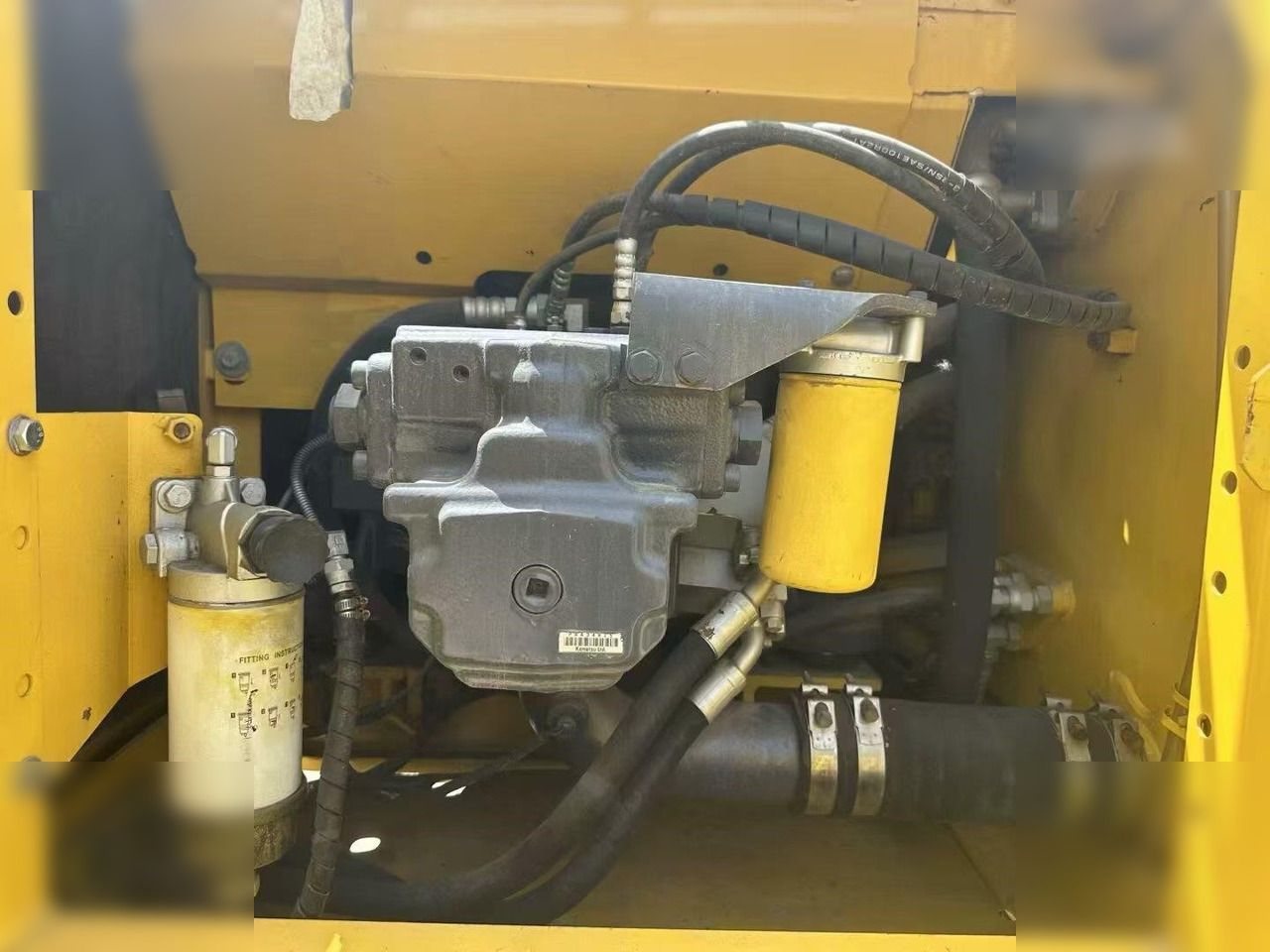 2021 Komatsu PC200-8 Crawler Excavator