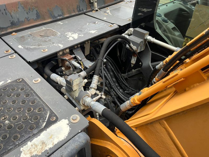 2011 CASE CX250C Crawler Excavator