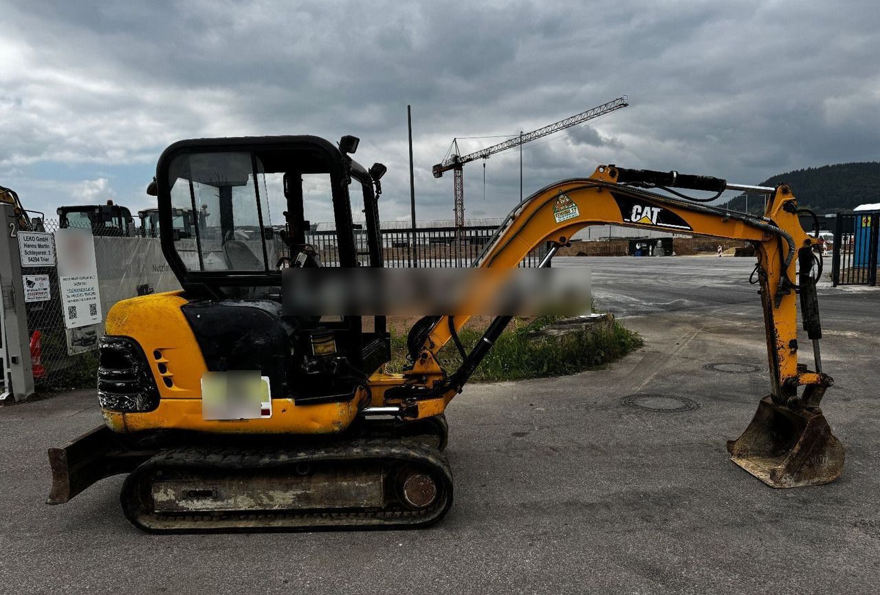 2001 Caterpillar 302.5 Mini Excavator