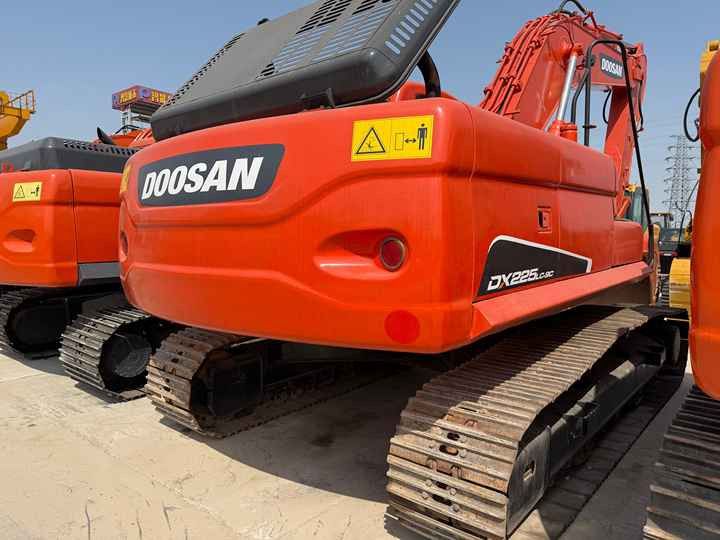 2022 Doosan DX225LC-9C Crawler Excavator