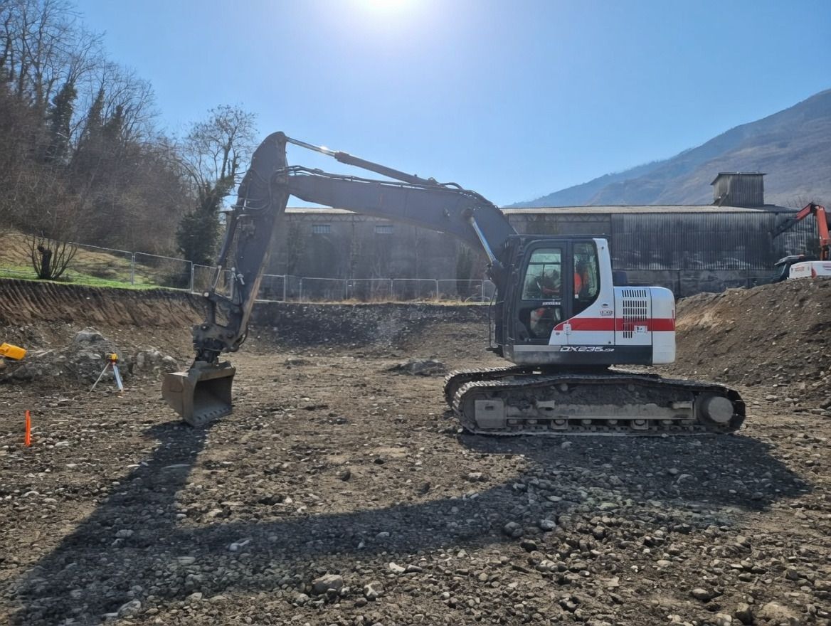 2019 Doosan DX235LCR-5 Crawler Excavator