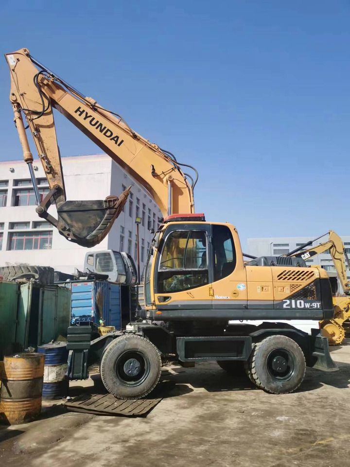 2021 Hyundai R210W-9 Wheel Excavator