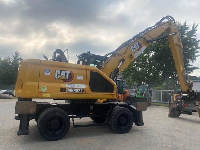 2024 Caterpillar MH3022-07D Material Handler