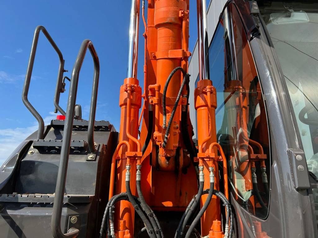 2015 Hitachi ZX140W-5 Wheel Excavator