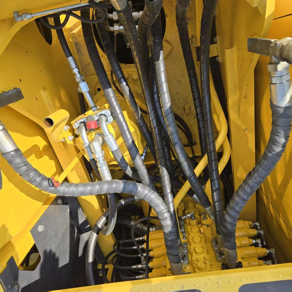 2024 Komatsu PC210 Crawler Excavator