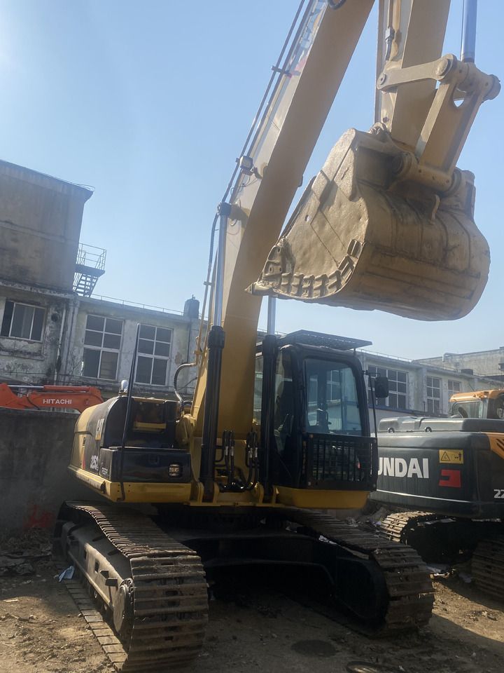2016 Caterpillar 325C Crawler Excavator
