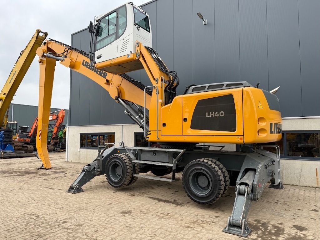 2022 Liebherr LH40 M Material Handler