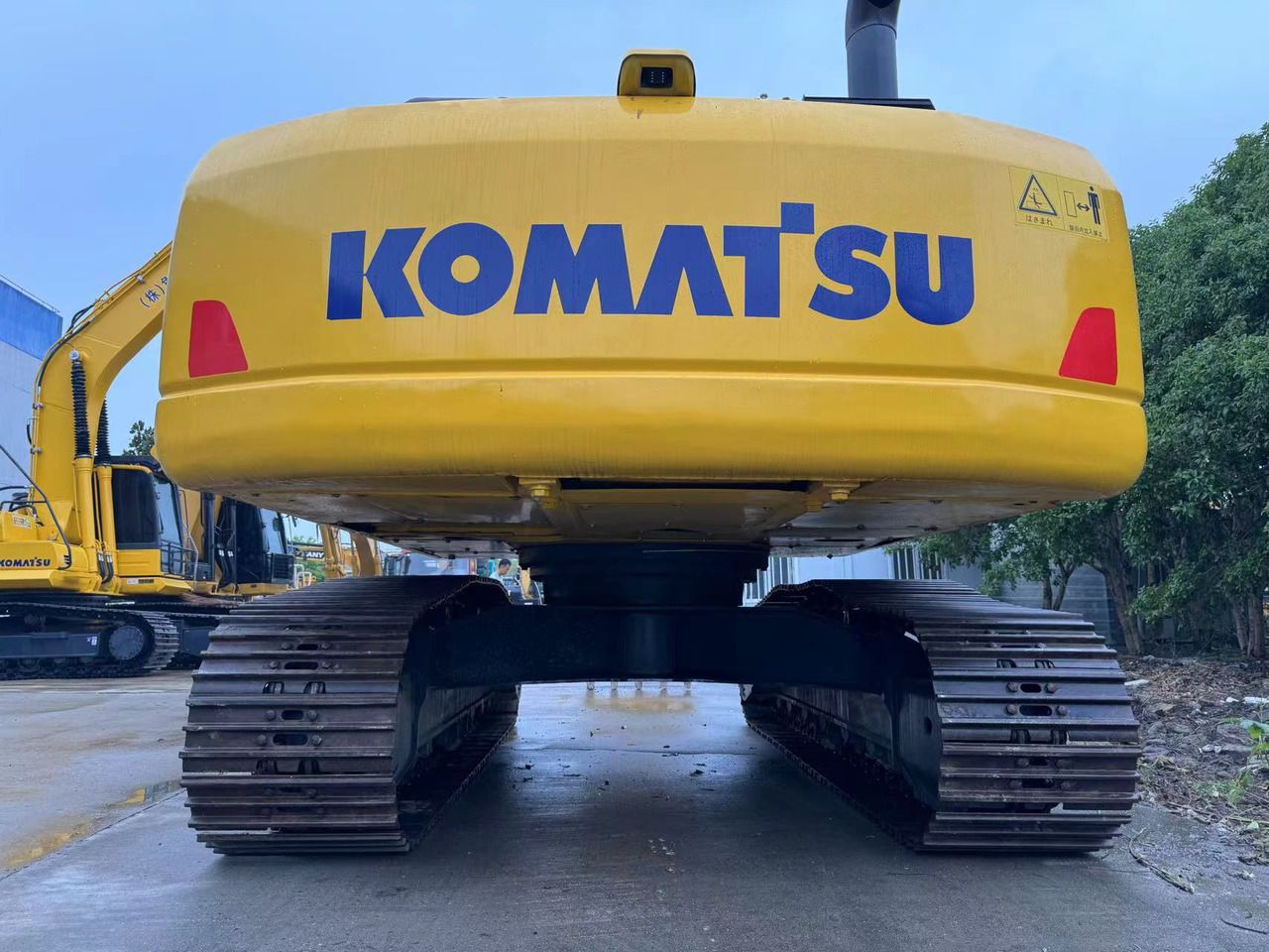 2023 Komatsu PC200-8 Crawler Excavator