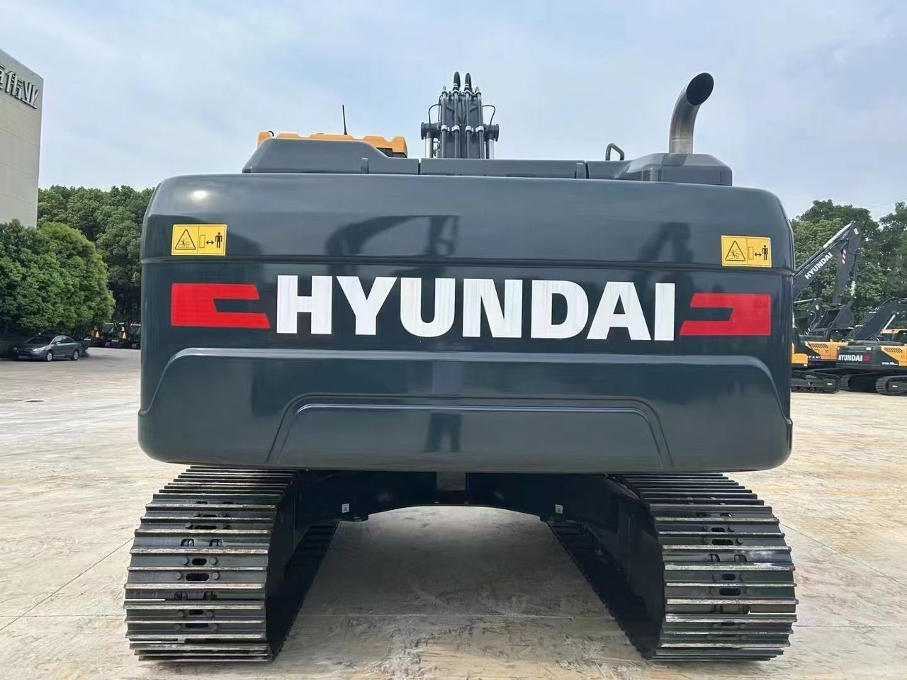 Hyundai HX220L Crawler Excavator