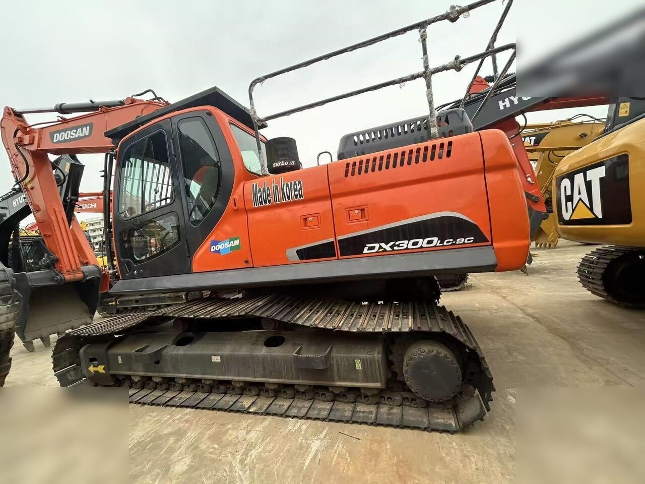 2021 Doosan DX300LC-9C Crawler Excavator