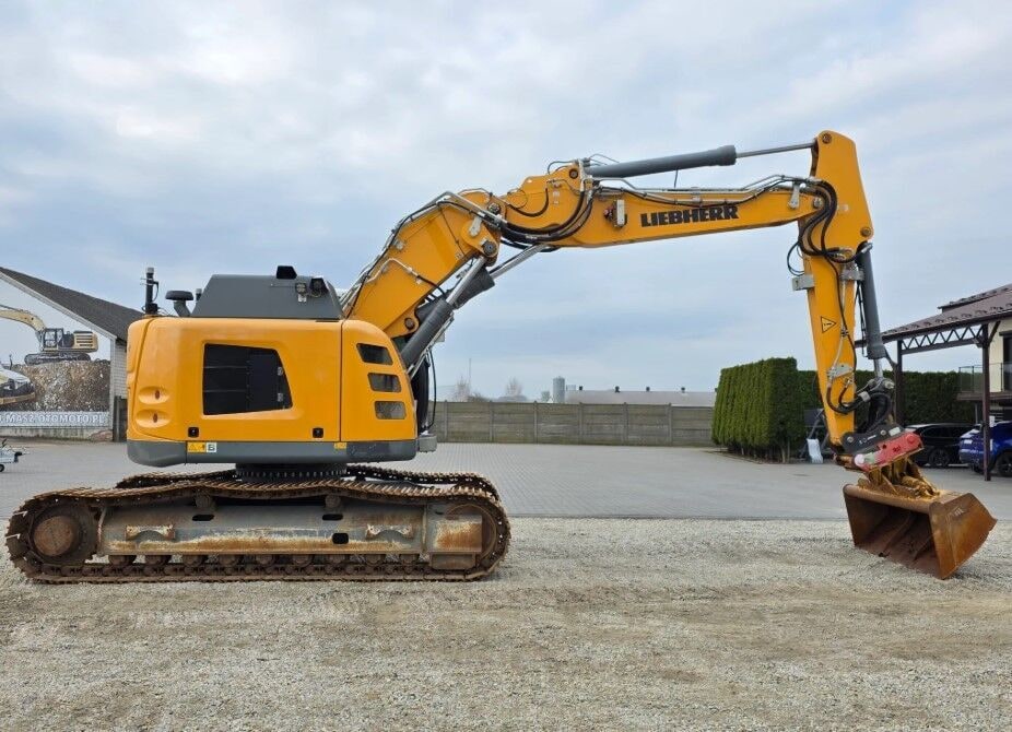 2020 Liebherr R926COMPACT Crawler Excavator