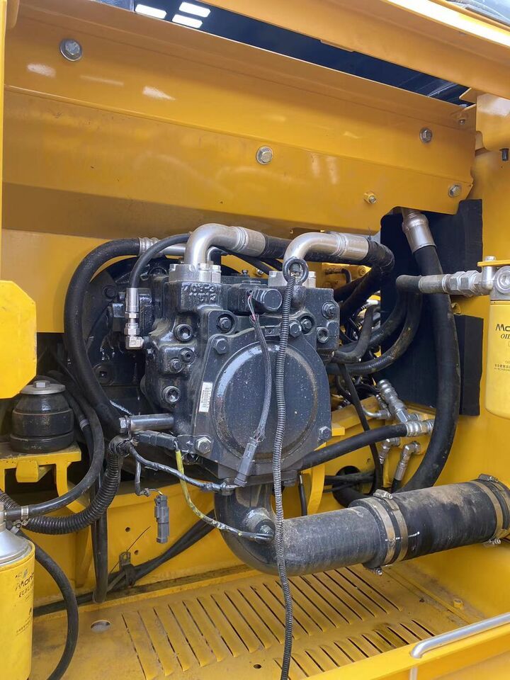 2022 Komatsu PC160 Crawler Excavator