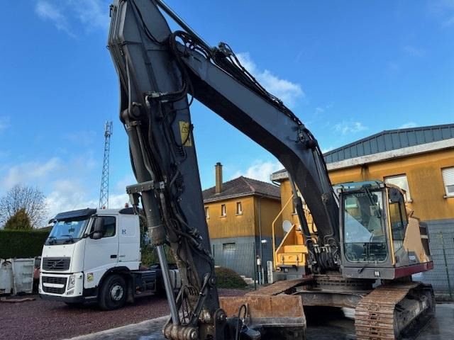 2015 Volvo EC250ENL Crawler Excavator