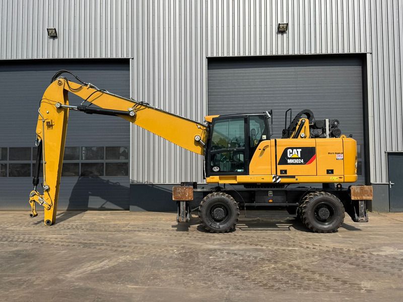 2019 Caterpillar MH3024 Material Handler