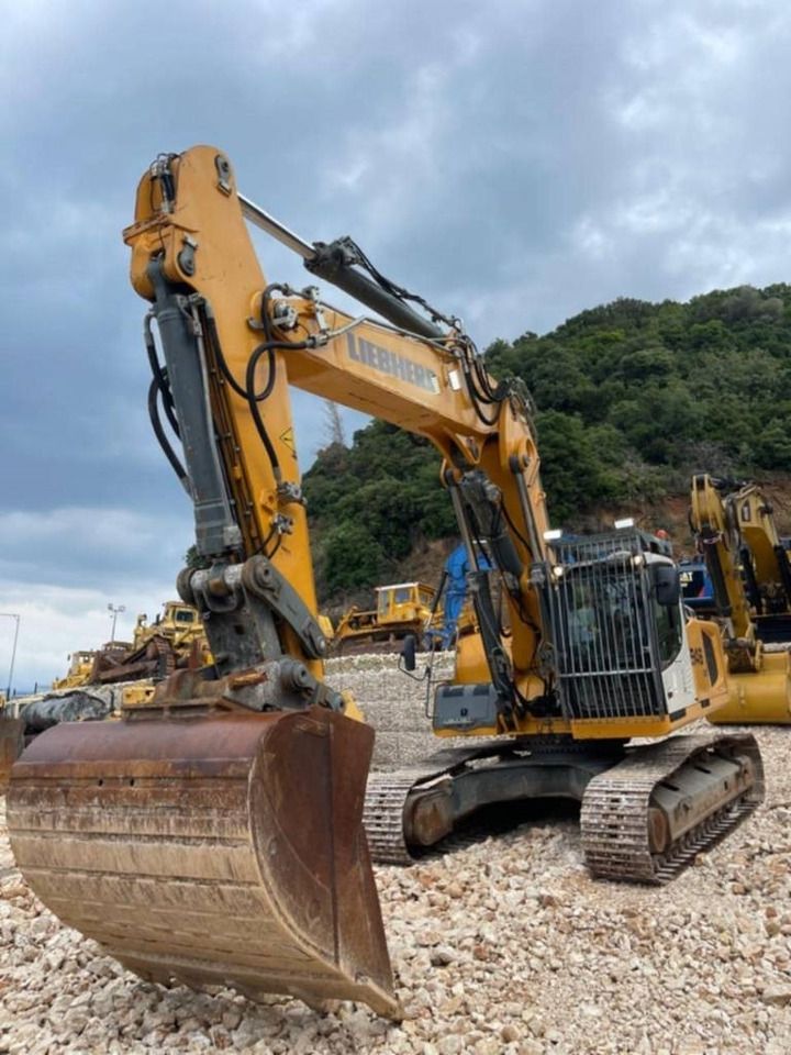 2014 Liebherr R946LC Crawler Excavator