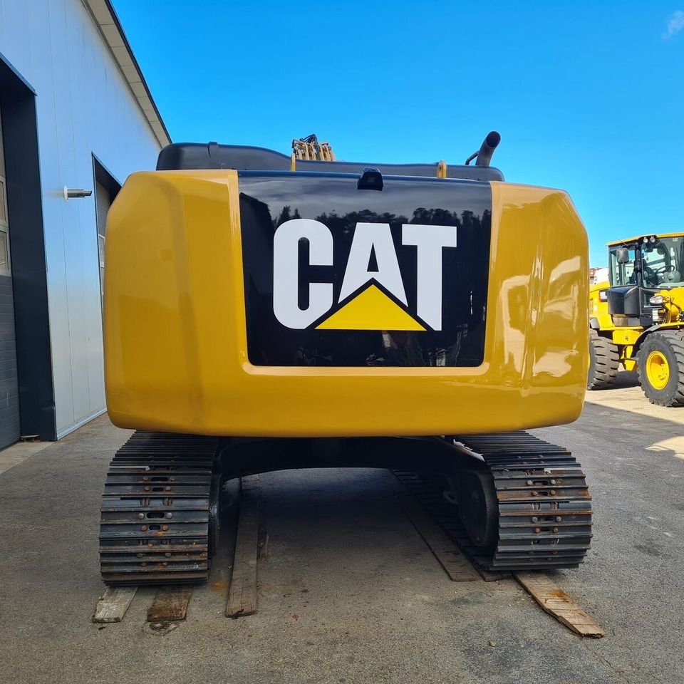 2016 Caterpillar 320E Crawler Excavator