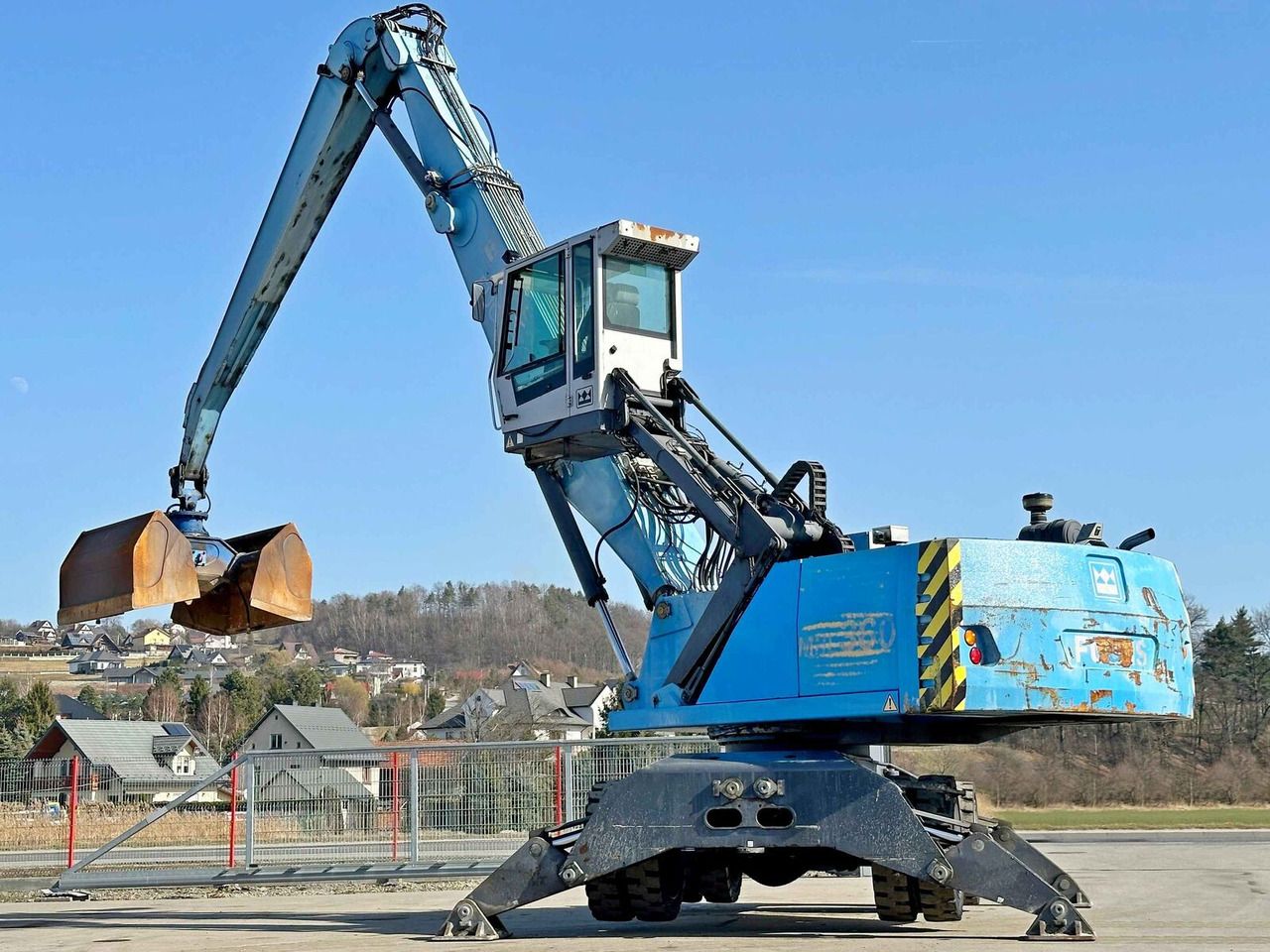 2011 Terex MHL360 Material Handler