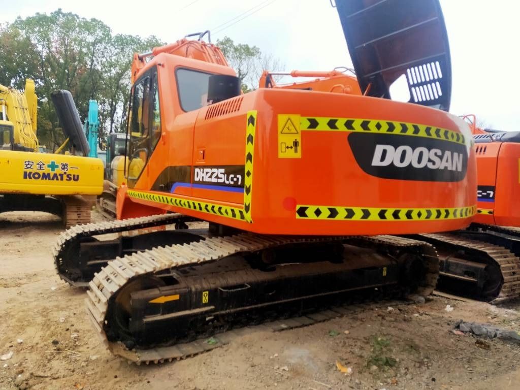 2023 Doosan DH225LC-7 Crawler Excavator