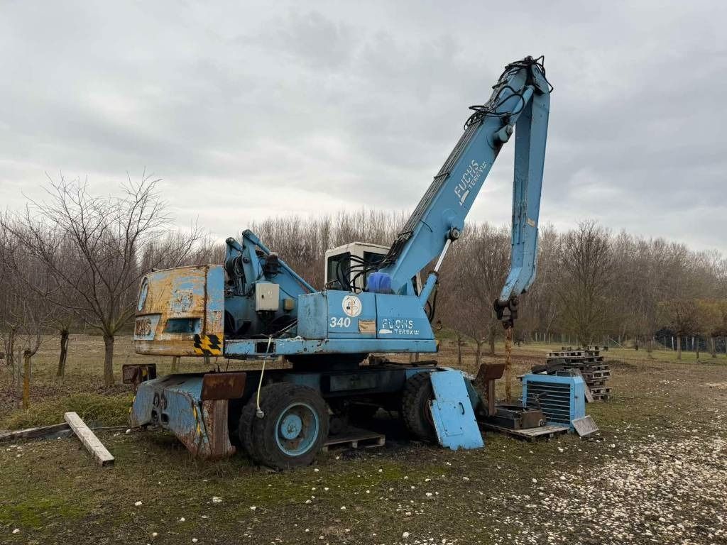 2000 Terex 340 Material Handler