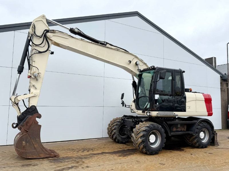 CAT M316D – Quick Coupler / Automatic Greasing (2011)
