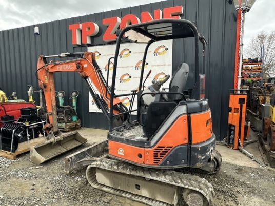 2015 Hitachi ZX29U-3 Mini Excavator