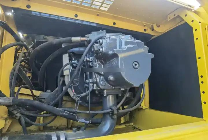 Escavatore cingolato Komatsu PC450-8 del 2018