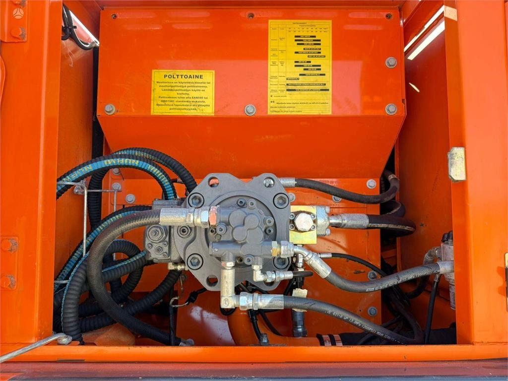 2011 Doosan DX225LC Crawler Excavator