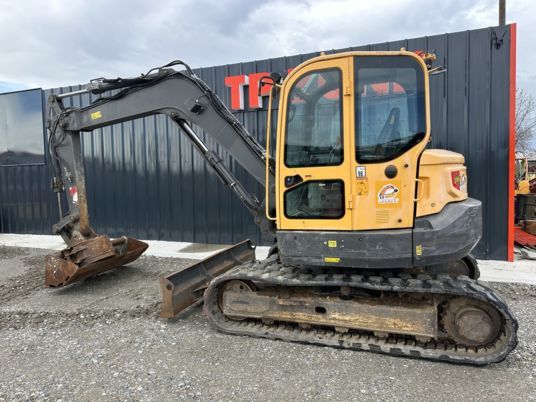 2018 Volvo ECR88D Crawler Excavator