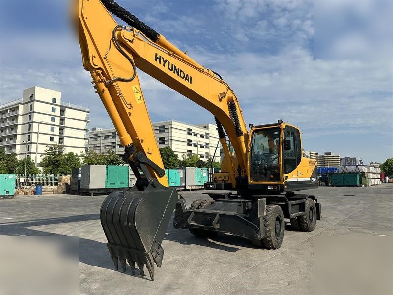 2020 Hyundai R210W-9 Wheel Excavator