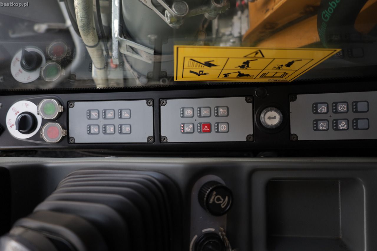 2017 Liebherr A914 LITRONIC Wheel Excavator