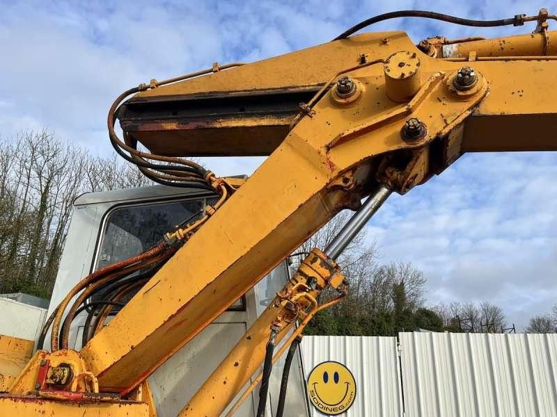 1982 Poclain P60 Wheel Excavator