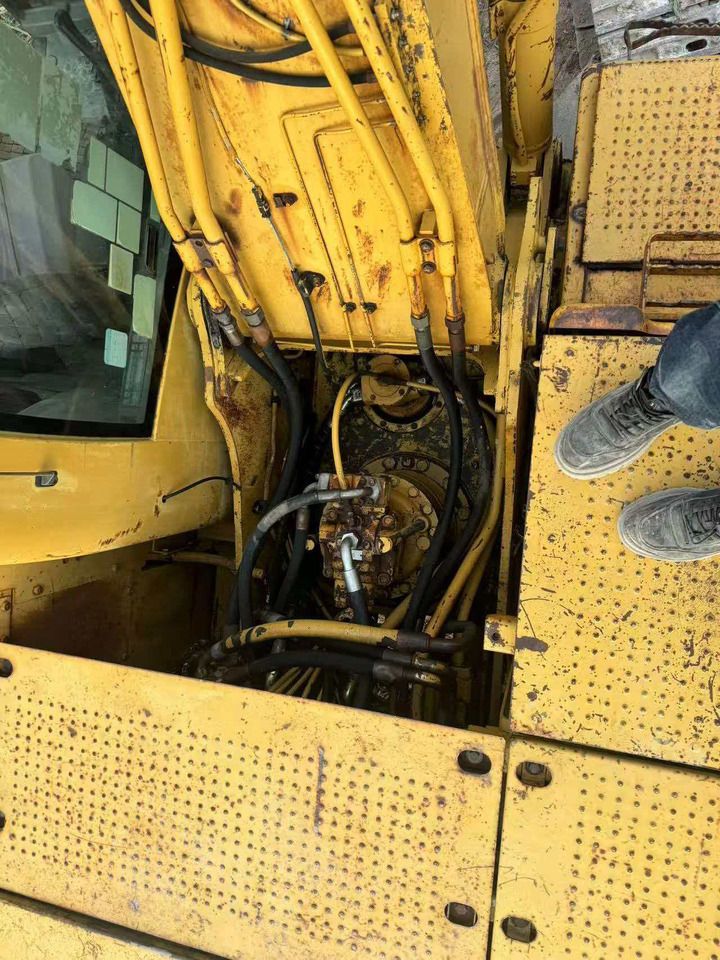 2011 Caterpillar 320C Crawler Excavator