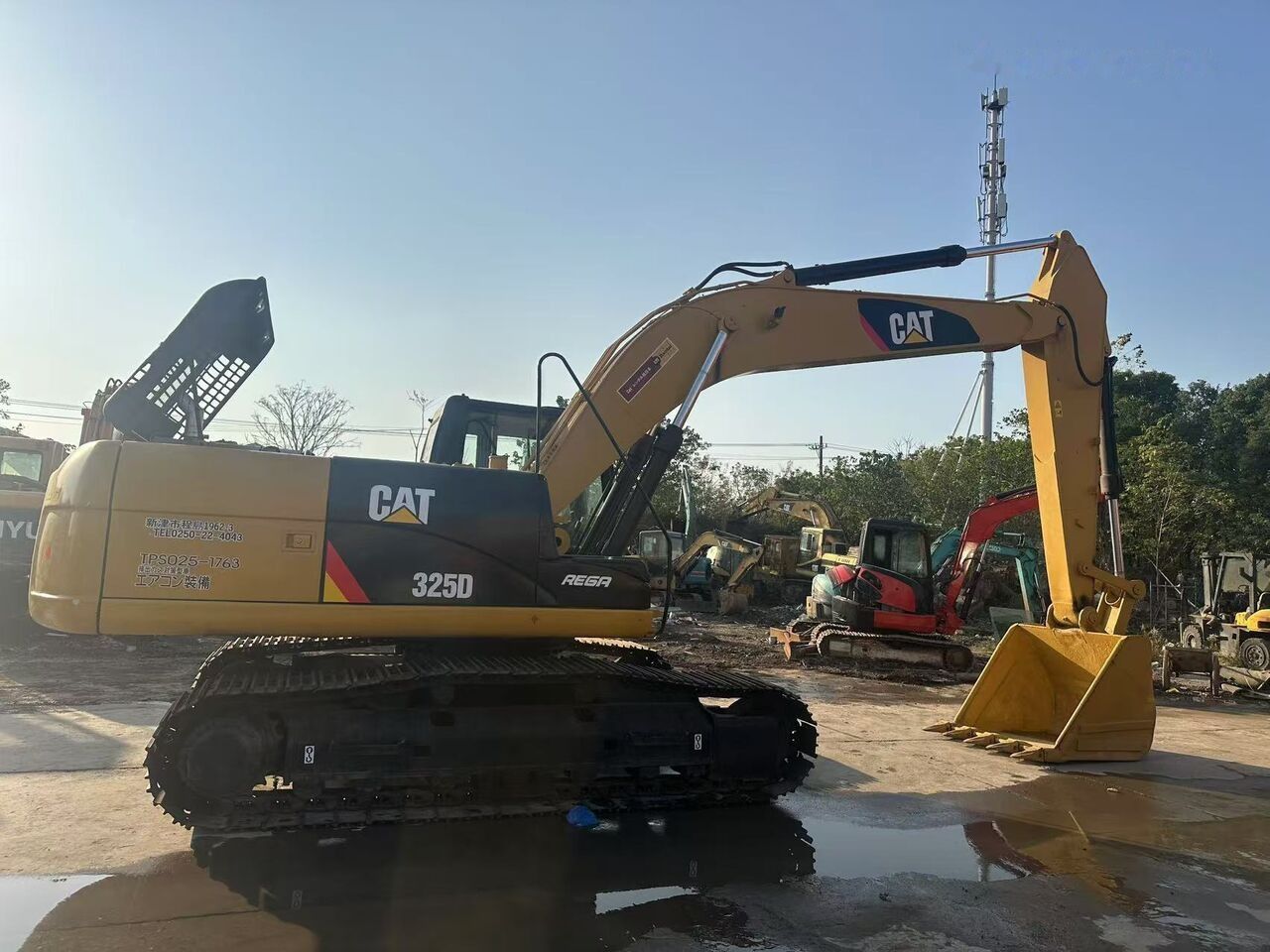 Caterpillar 325D Crawler Excavator