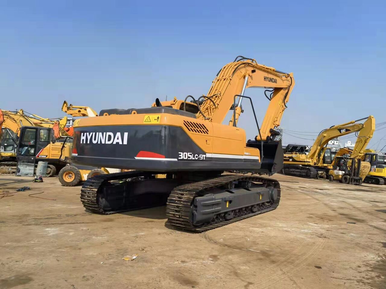 2017 Hyundai R305LC-9T Crawler Excavator