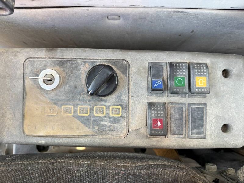 2007 Hyundai R210LC-7 Crawler Excavator