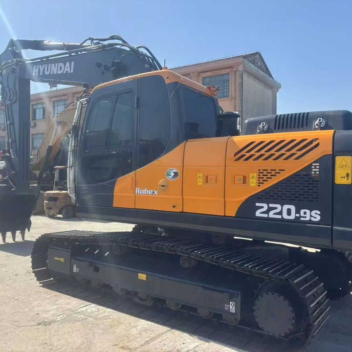 2024 Hyundai HX220L Crawler Excavator