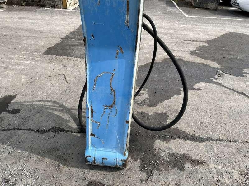 2011 Fuchs MHL335 Material Handler