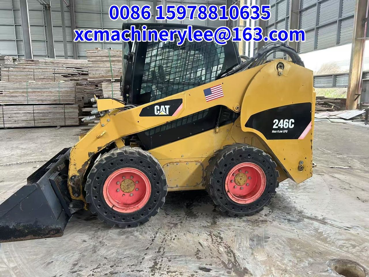 Escavatore Cingolato Caterpillar 246C del 2023