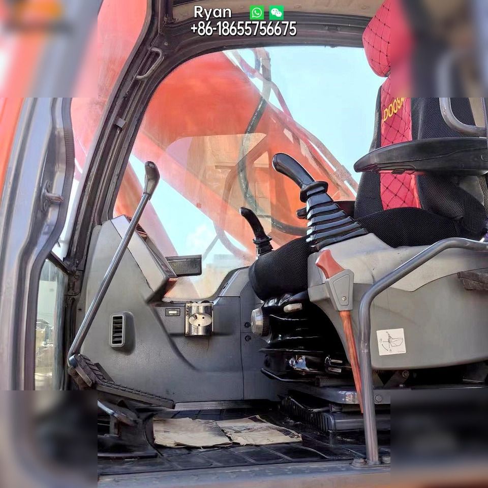 2020 Doosan DX225LC Crawler Excavator