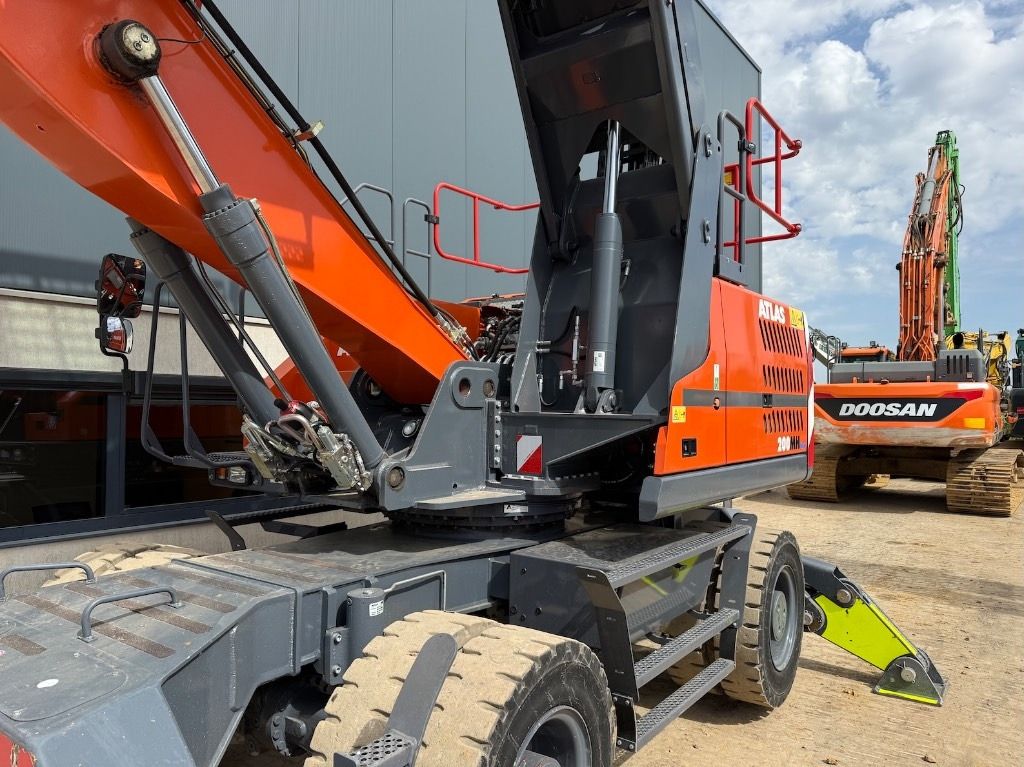 2023 Atlas 200MH Material Handler