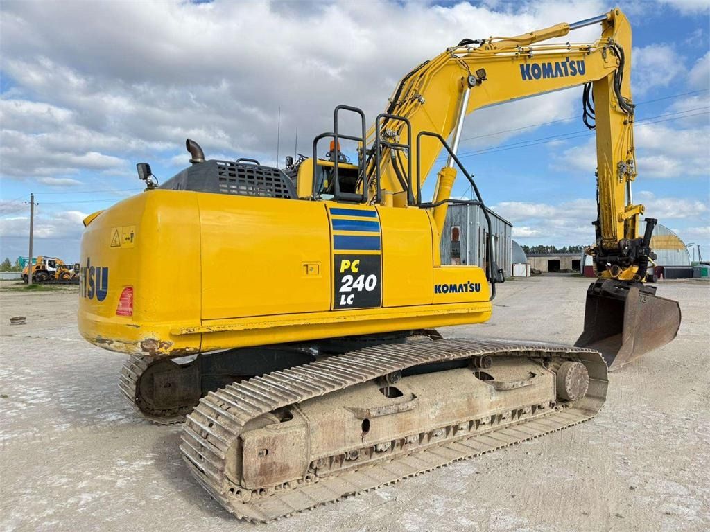 2012 Komatsu PC240LC-10 Crawler Excavator