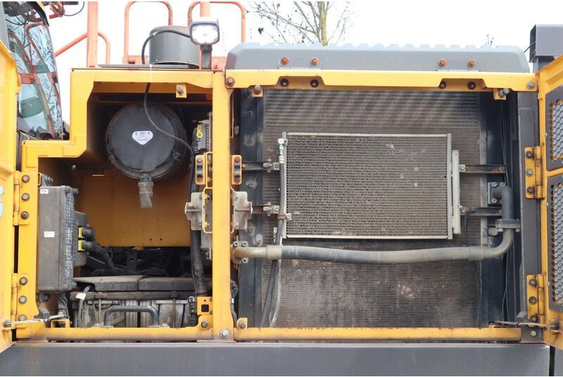Volvo EC300EL | EC 300 EL | Quick Coupler | Bucket (2016)