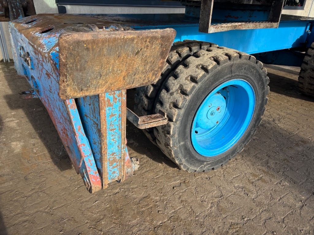 2002 Fuchs MHL331C Material Handler