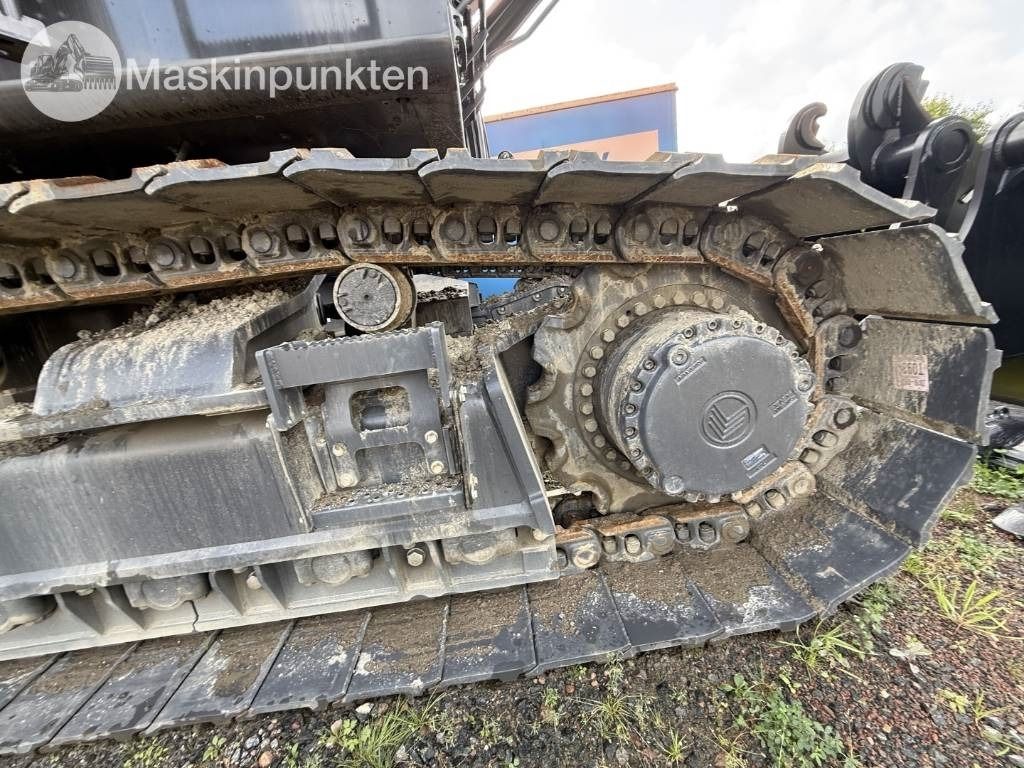 2025 Develon 800LC-7 Crawler Excavator