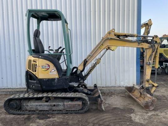 2015 Yanmar VIO25-4 Mini Excavator