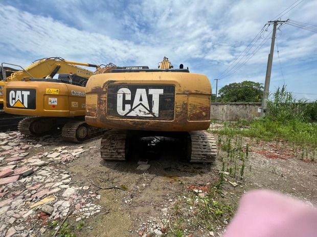 2020 Caterpillar 320D Crawler Excavator