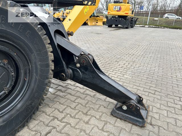 2022 Caterpillar MH3040-07A Material Handler