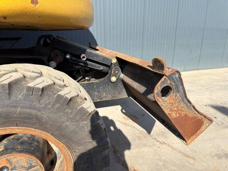 2017 Caterpillar M315F Wheel Excavator