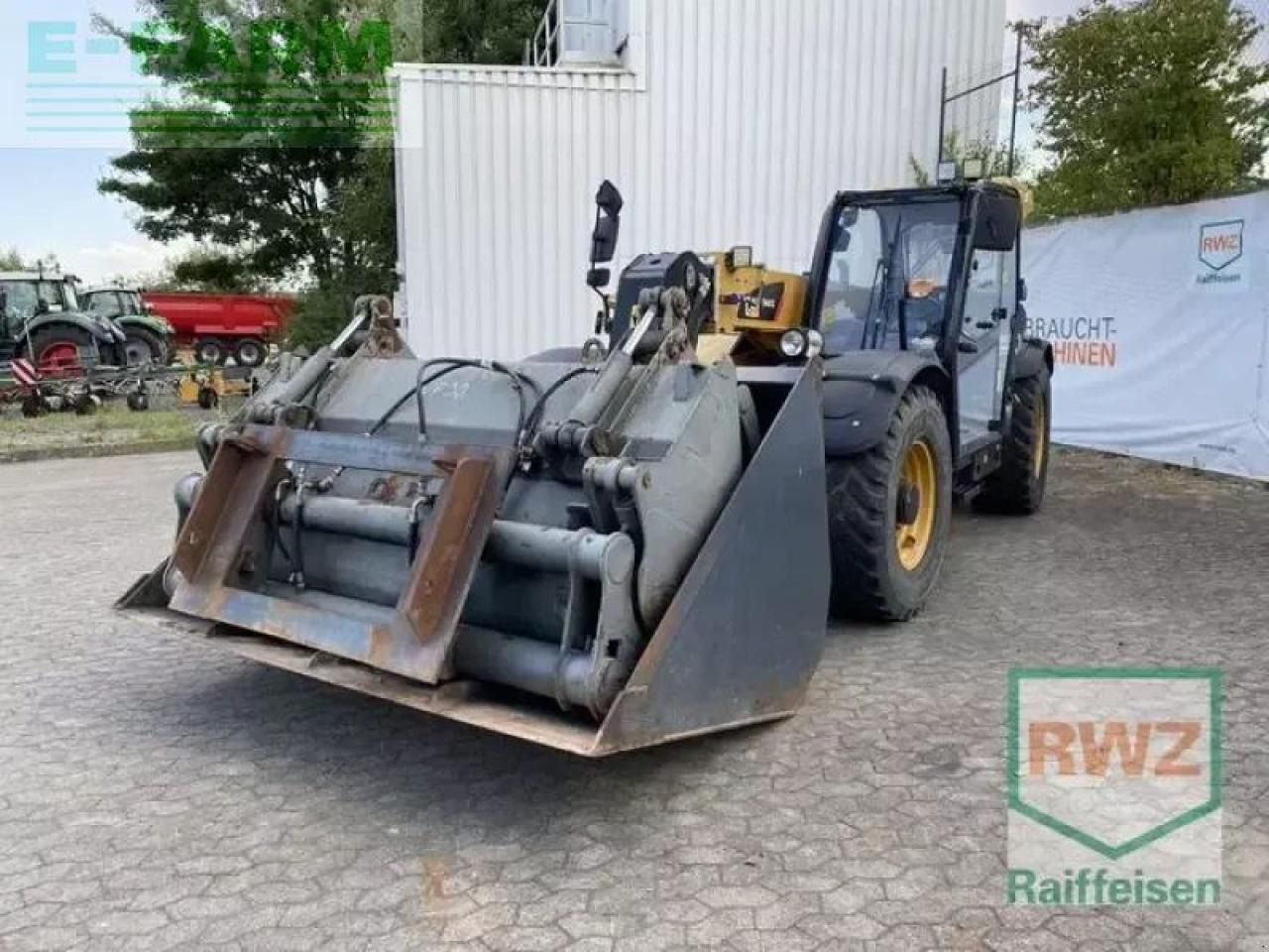 2016 Caterpillar TH 407C Mini Excavator