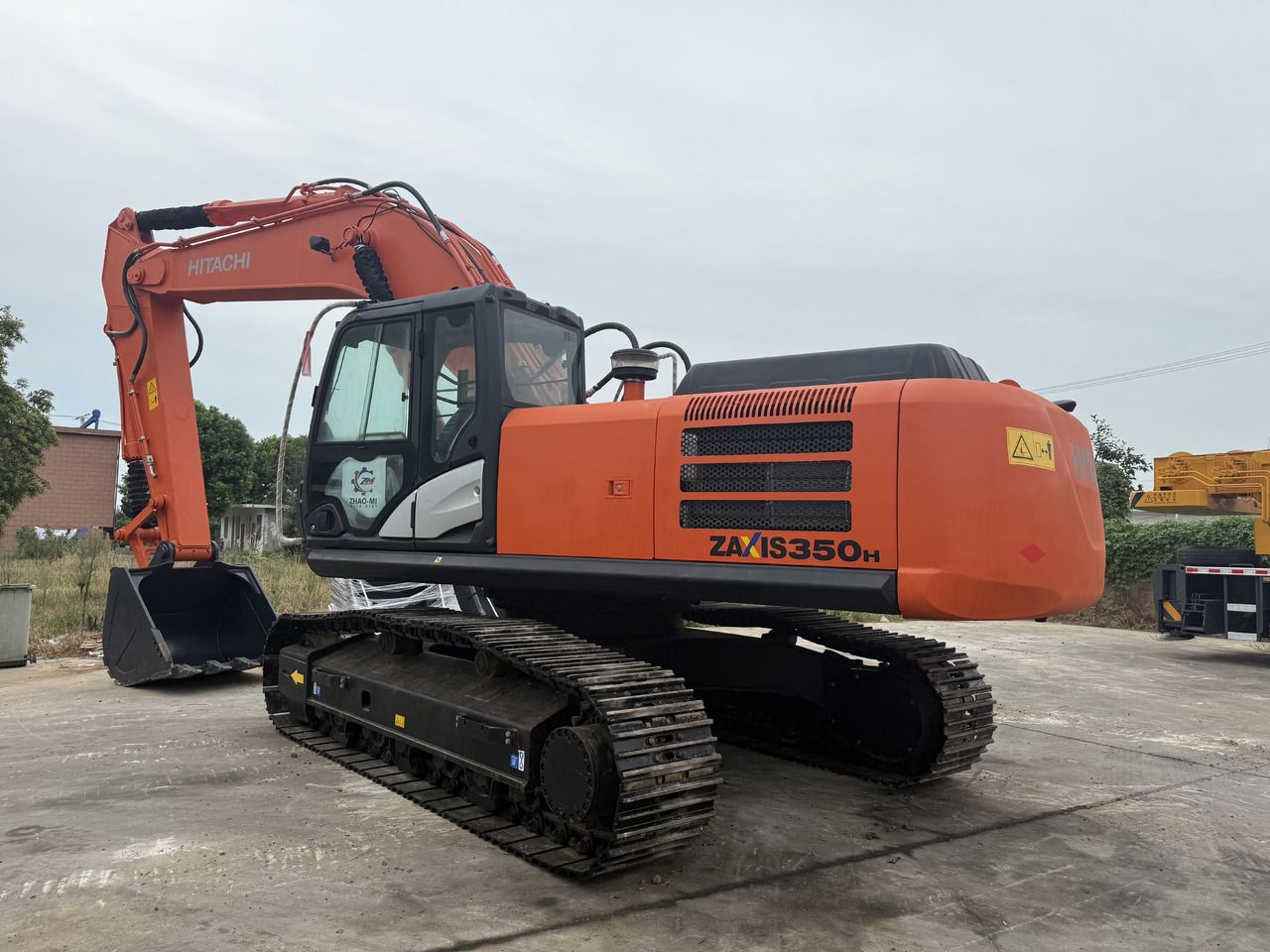 2025 Hitachi 350-5G Crawler Excavator